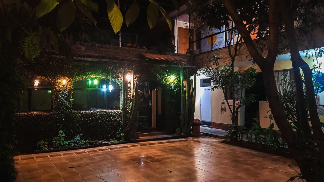 Huaraz Colonial Hostel Bagian luar foto