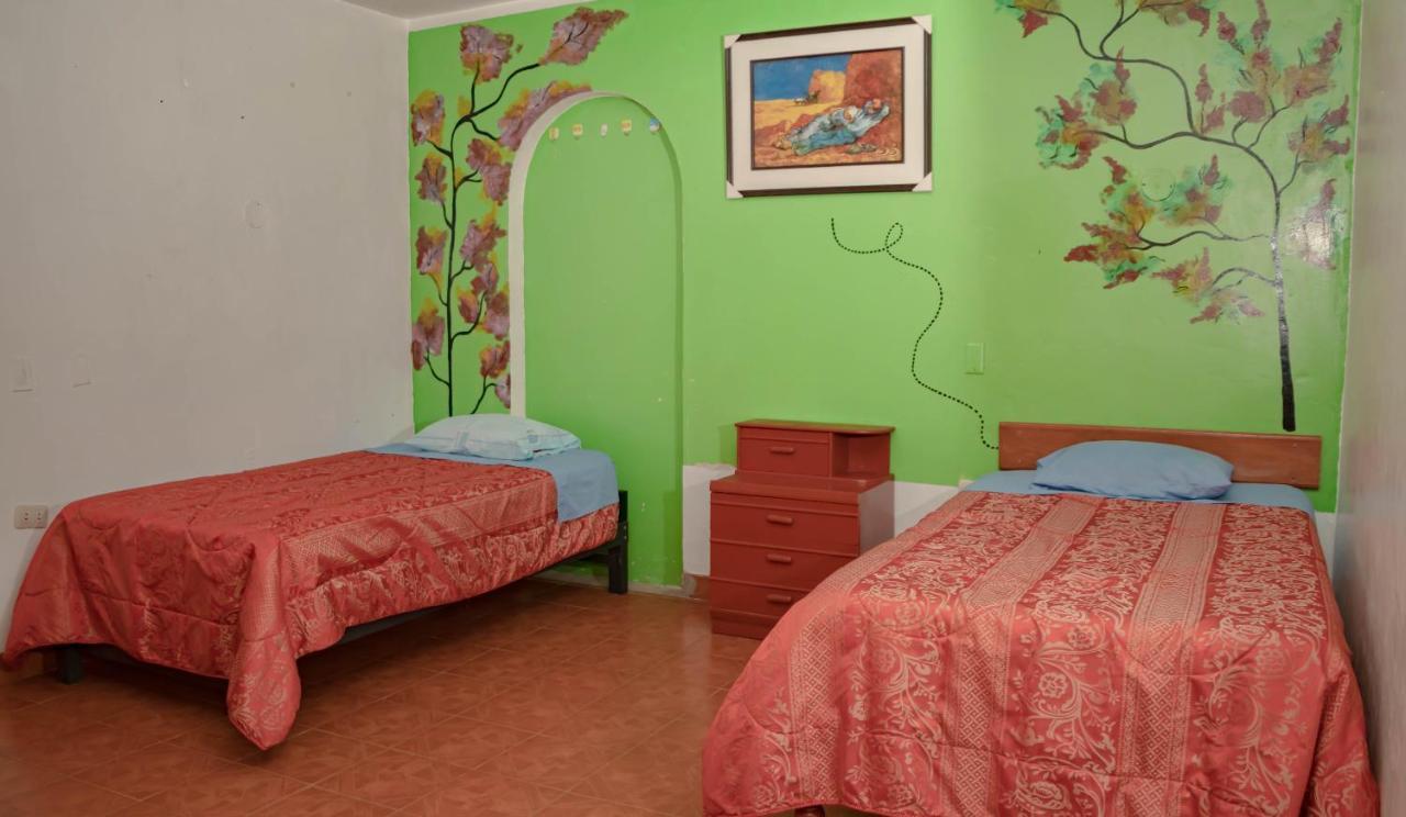 Huaraz Colonial Hostel Bagian luar foto